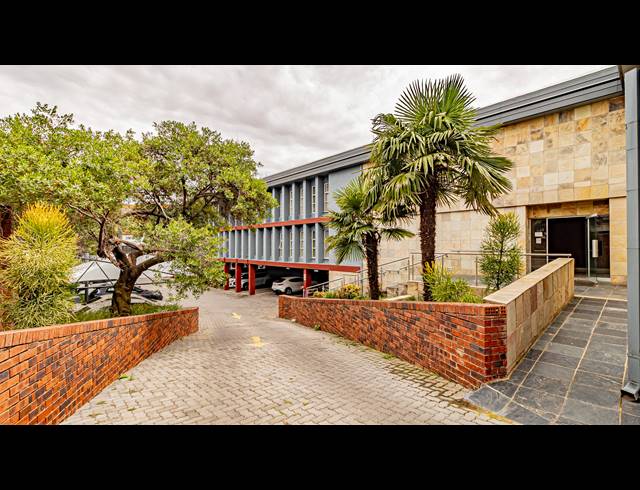 2,489M² OFFICE FOR SALE IN FERNDALE